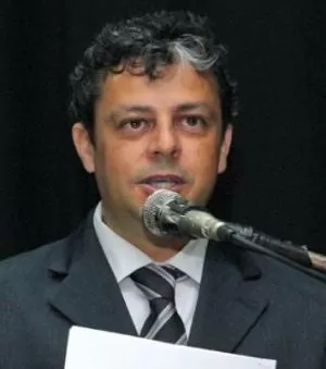 João Paulo Viana Leite